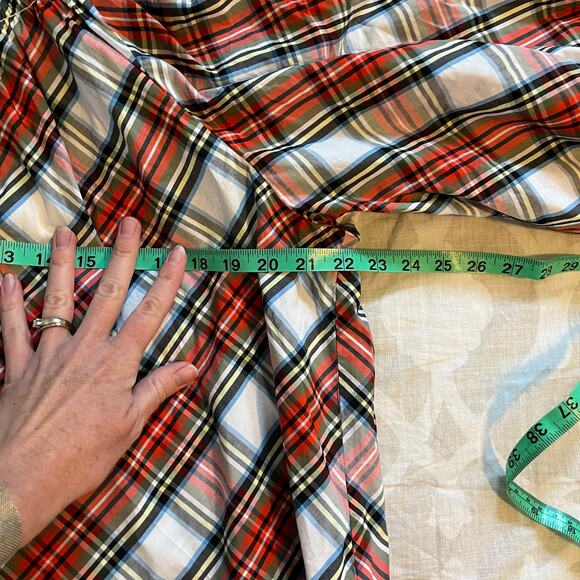 J.Crew Smocked-neck cotton poplin top in Snowy
Stewart tartan women’s xxl - Picture 9 of 13